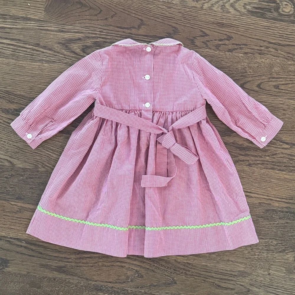 Anavini Red Gingham Smocked Embroidered Elf With Toys Dress New And Never Worn - Picture 11 of 15